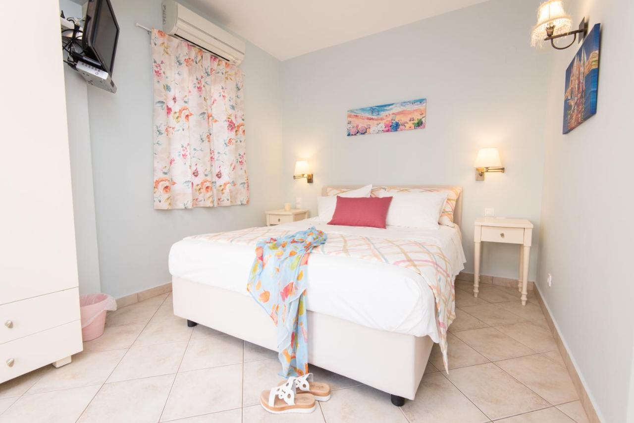 Myrties Boutique Apartments Bagian luar foto